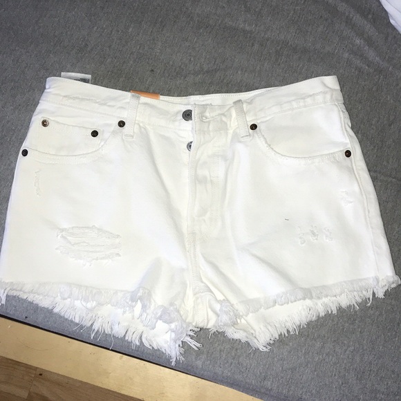 Levi's Pants - Levi’s white distressed shorts